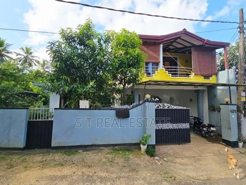 05BR Two Story House For Sale In Meepe.