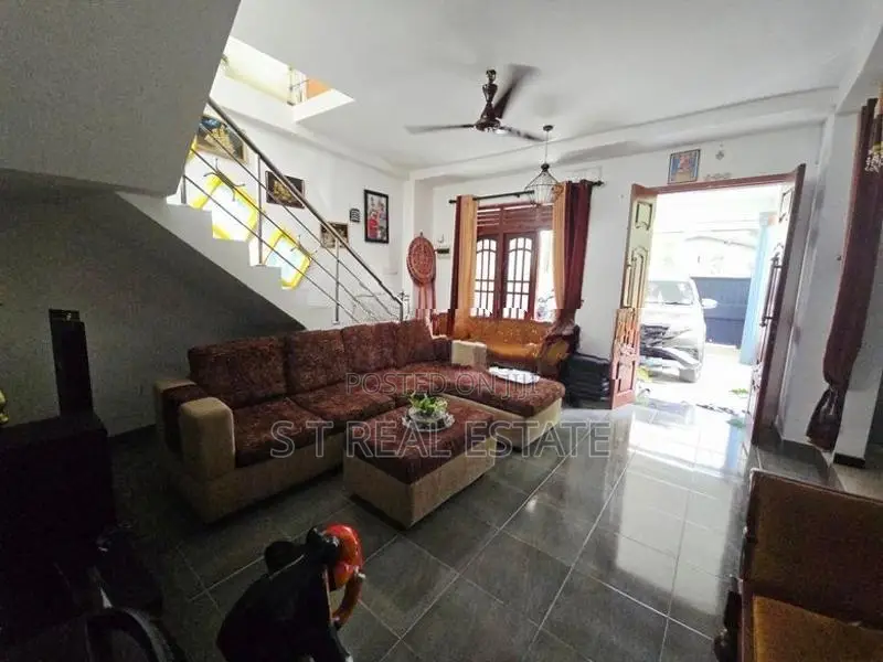 05BR Two Story House For Sale In Meepe.