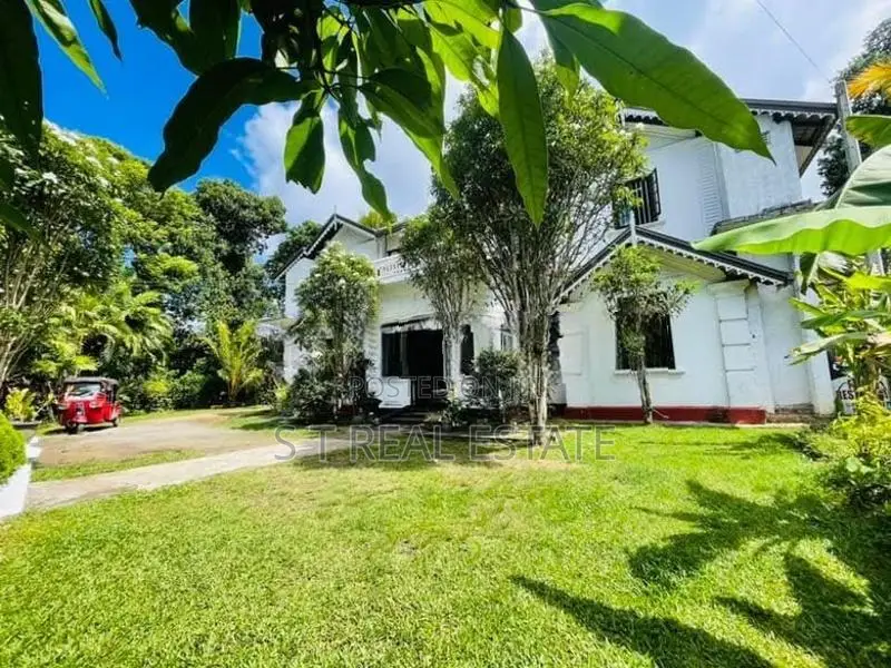 🏡✨️Colonial Style Luxury Villa For Sale in Kandy