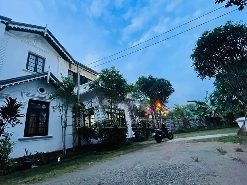 🏡✨️Colonial Style Luxury Villa For Sale in Kandy