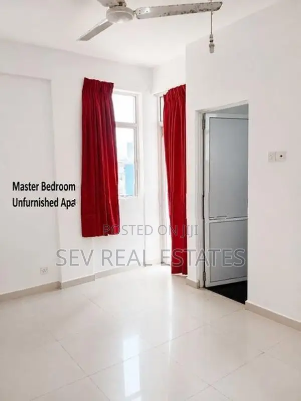Three Bedroom Unfinished Apartment for Rent in Colombo 4