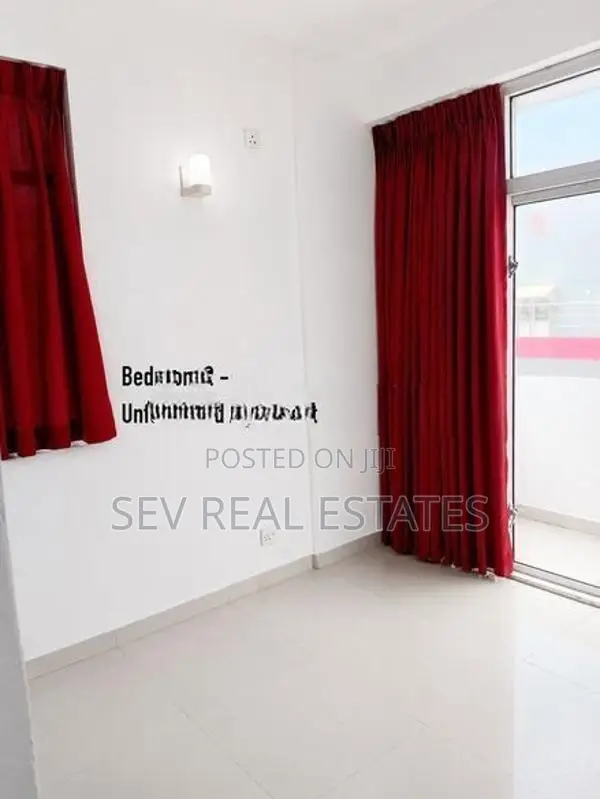 Three Bedroom Unfinished Apartment for Rent in Colombo 4