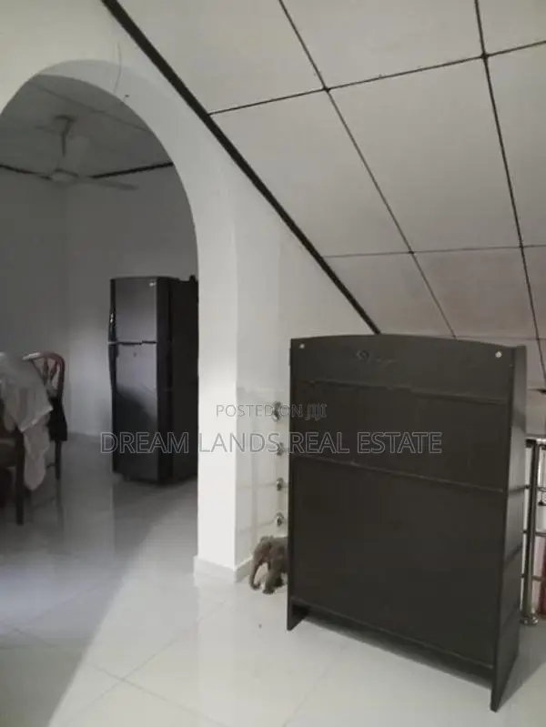 Upstair unit for rent Athurugiriya