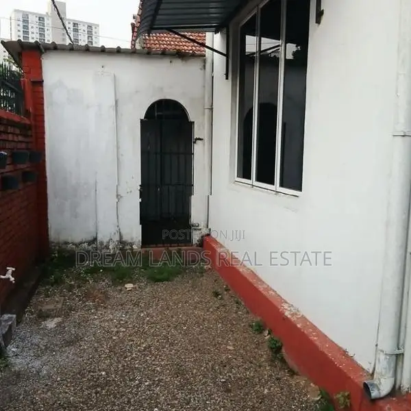 House for rent commercial propose Borella