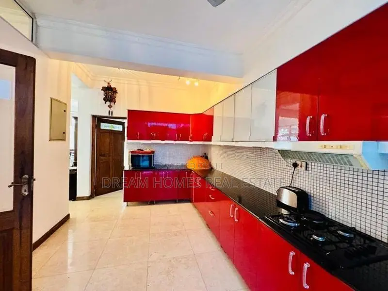 Fully Furnished Luxury House – Victoria Park Front, Colombo 07