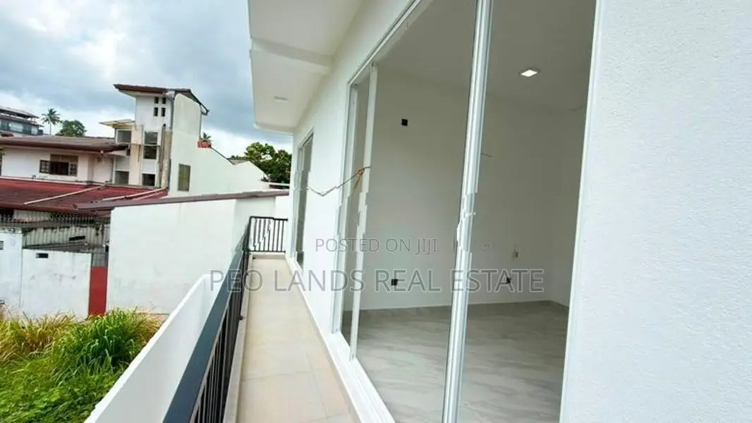 (DH1169) Brand New Modern Luxury House for Sale in Kottawa