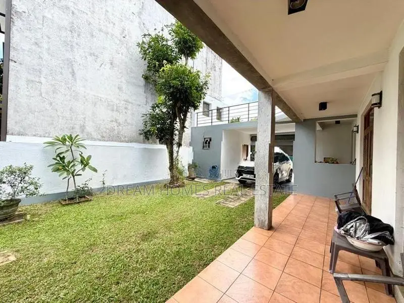 3 Bedroom House for Sale – Thalawathugoda
