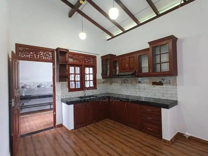 Brand New 4-Bedroom House for Sale – Makandana, Kesbewa