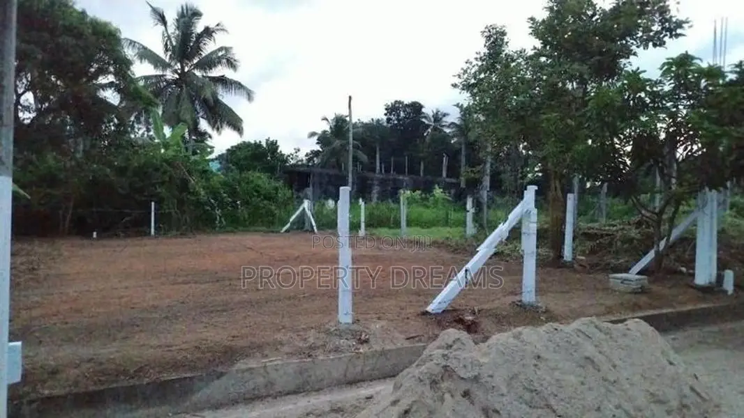 Land for Sale Meegoda