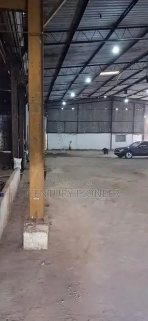 Warehouse for rent in Wattala
