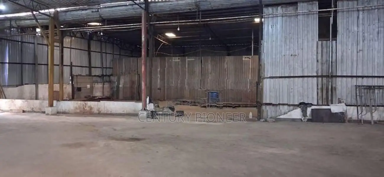 Warehouse for rent in Wattala