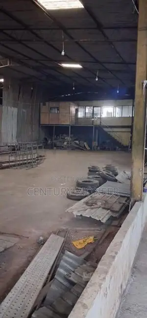 Warehouse for rent in Wattala