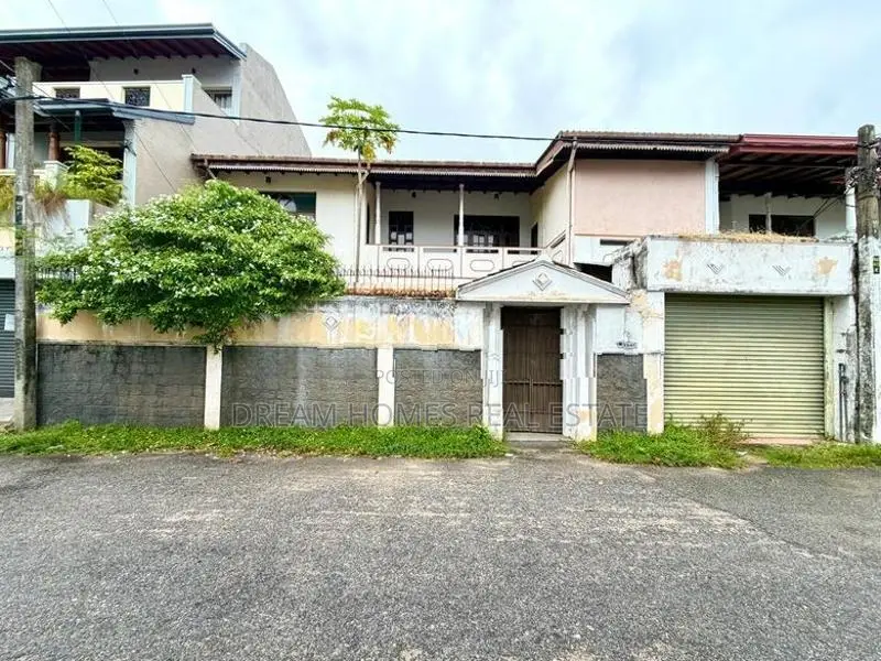 Luxury 2-Storey House for Sale – Nugegoda, Pagoda Road