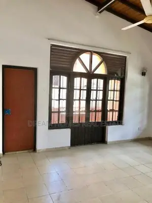 Luxury 2-Storey House for Sale – Nugegoda, Pagoda Road