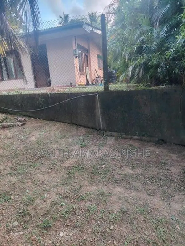 Prime Residential Land - Manikwatta
