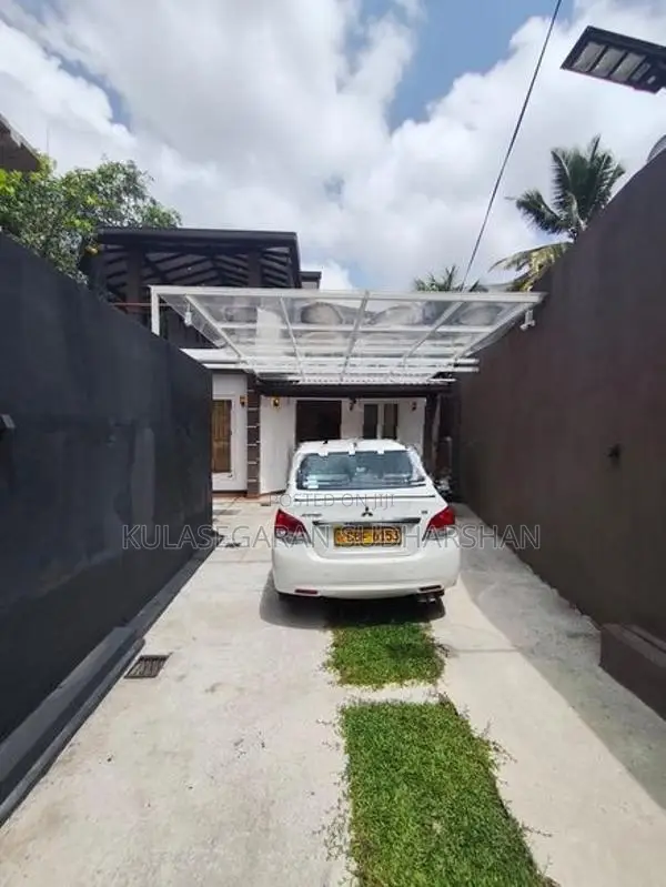 New Luxury House for Sale in Ekala ( Villa Type )