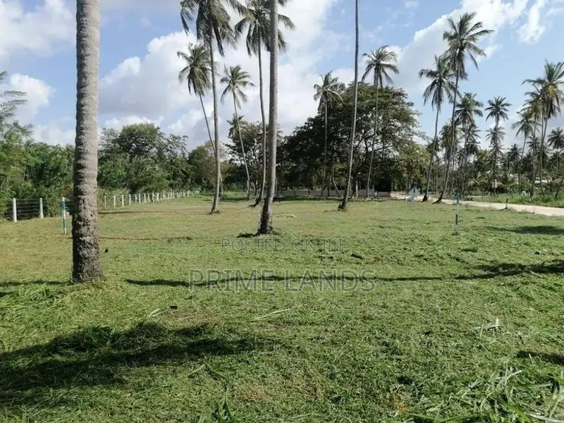 Land in Wariyapola, Kurunegala Road