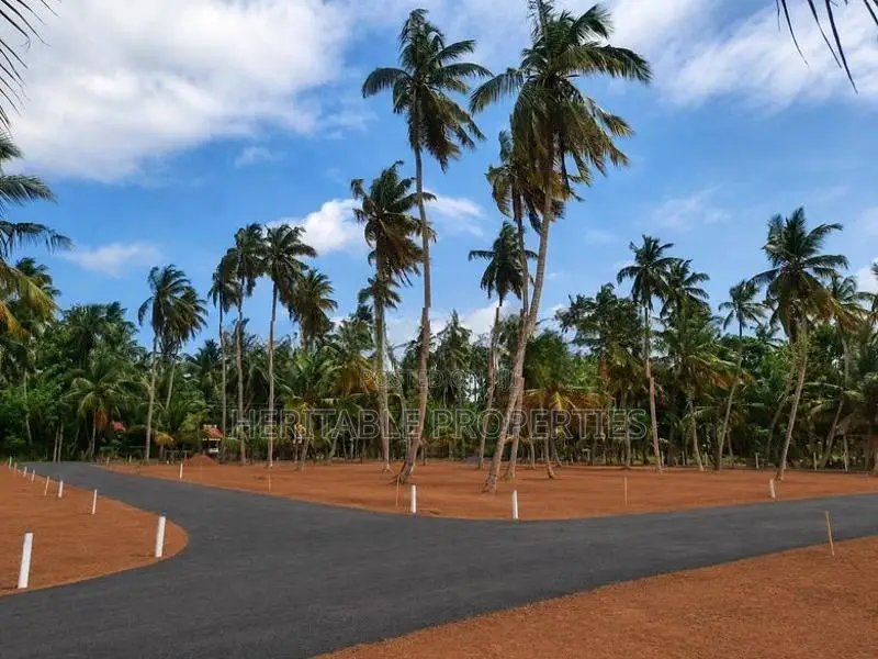 Land for Sale in Marawila