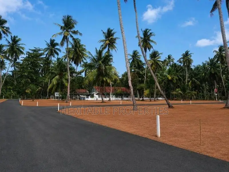 Land for Sale in Marawila