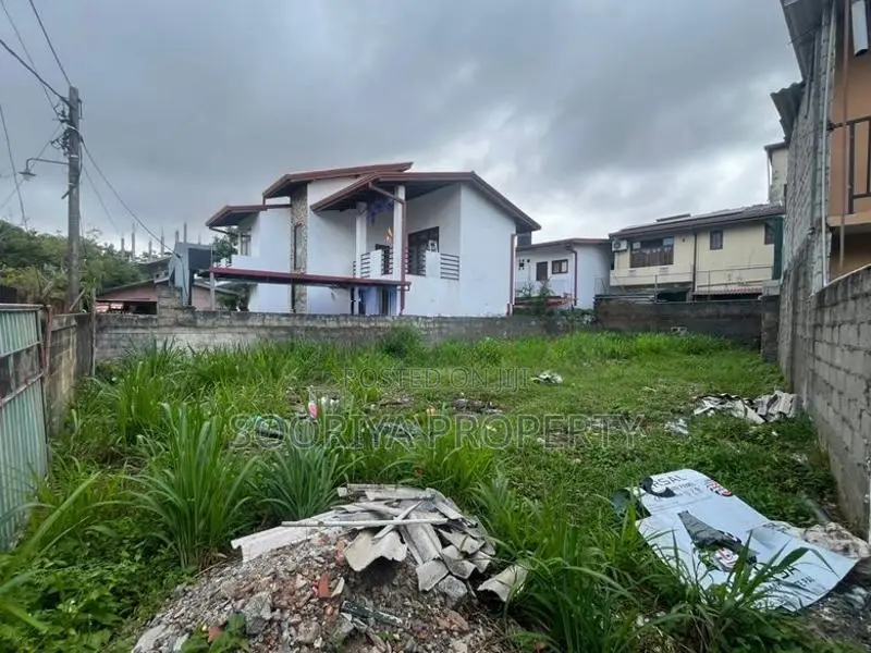 BORALESGAMUWA RATHTHANAPITIYA VALUABLE LAND FOR SALE