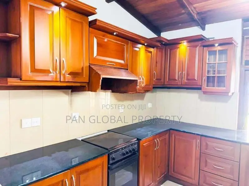 House for Sale in Divlapitiya Road, Bellanwilla
