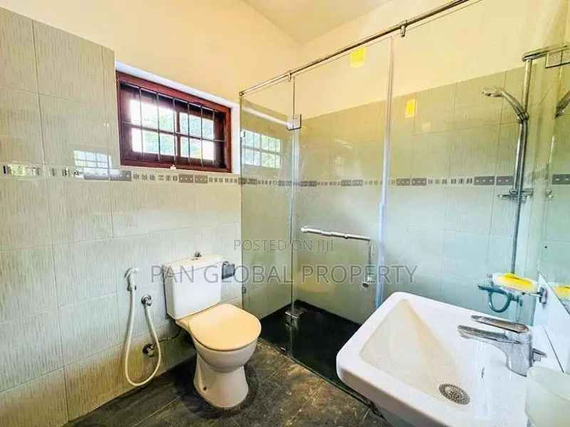 House for Sale in Divlapitiya Road, Bellanwilla