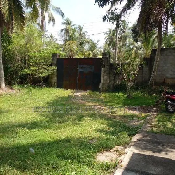 Spacious 48-Perch Property for Sale in Divulapitiya – Gampaha Road