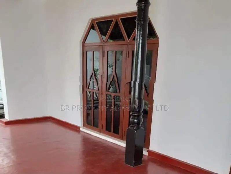 House for Sale in Boralesgamuwa