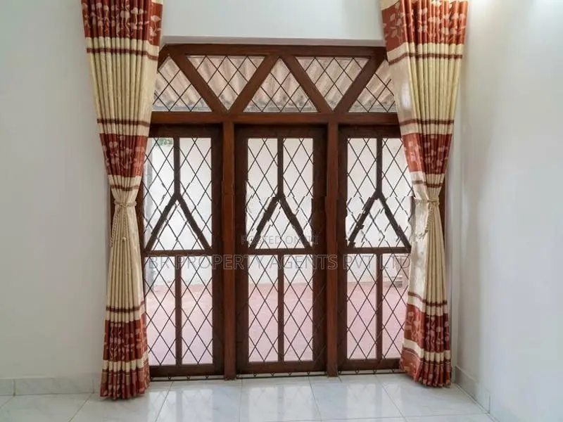 House for Sale in Boralesgamuwa
