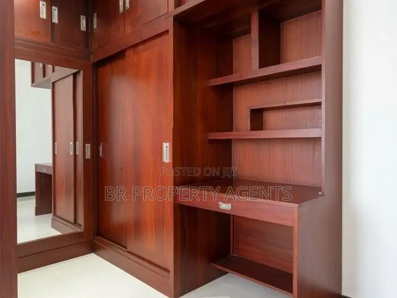Apartment For Sale In Mount Lavinia