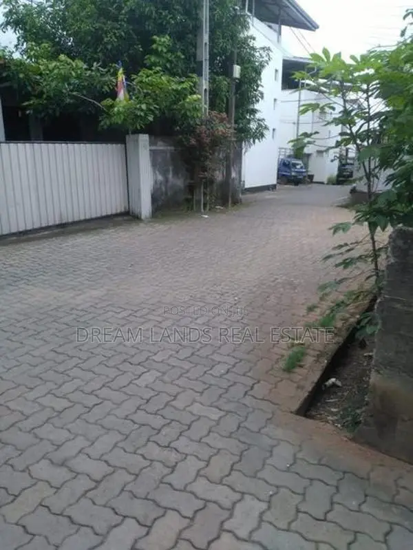 4BED HOUSE FOR RENT IN BORALESGAMUWA (SP1310)