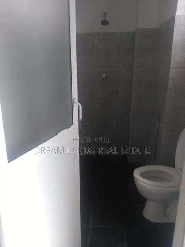 4BED HOUSE FOR RENT IN BORALESGAMUWA (SP1310)