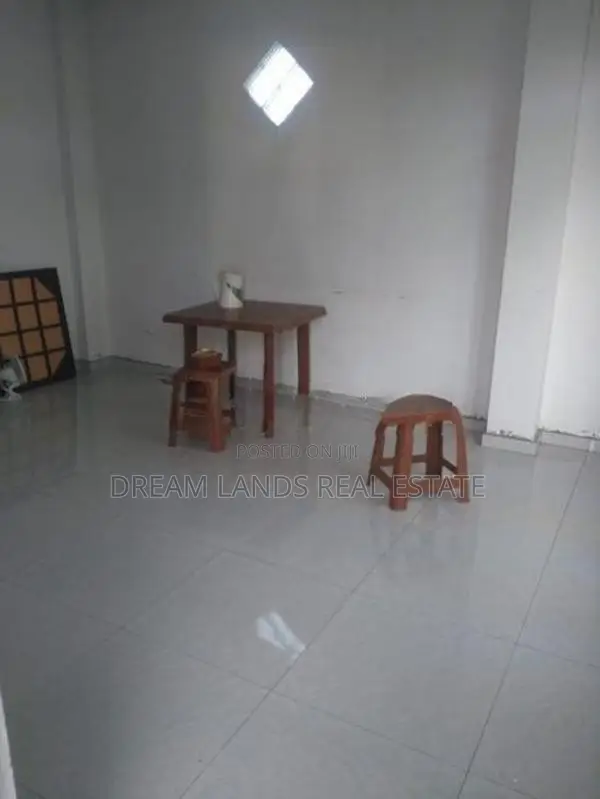 4BED HOUSE FOR RENT IN BORALESGAMUWA (SP1310)