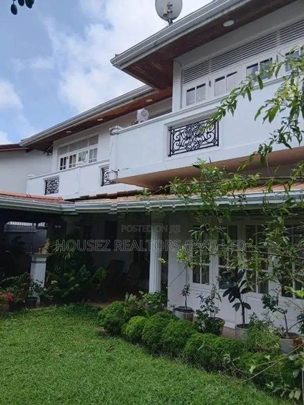 Spacious 5-Bedroom House for Rent in Nugegoda – Wimalawatta Road