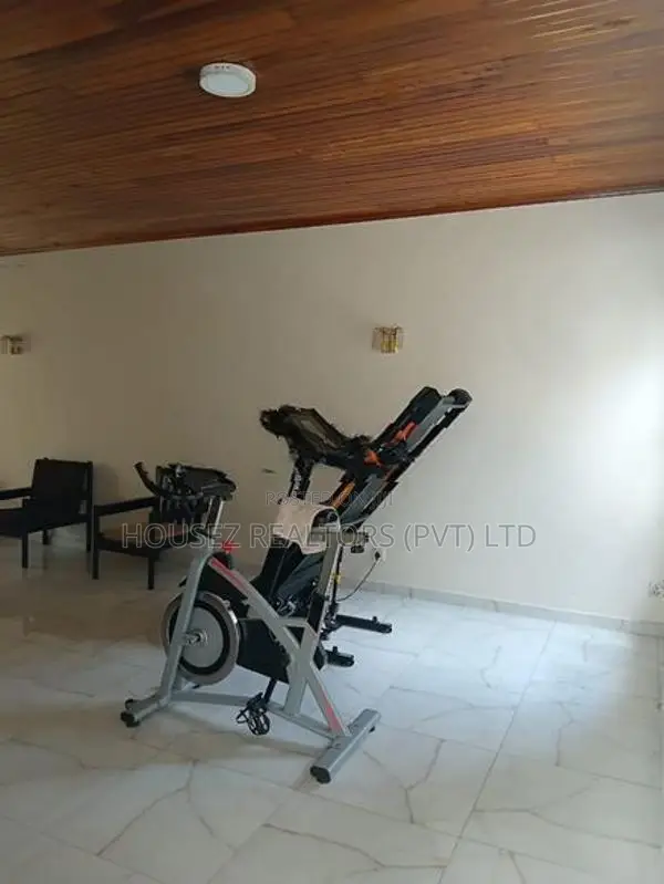 Spacious 5-Bedroom House for Rent in Nugegoda – Wimalawatta Road