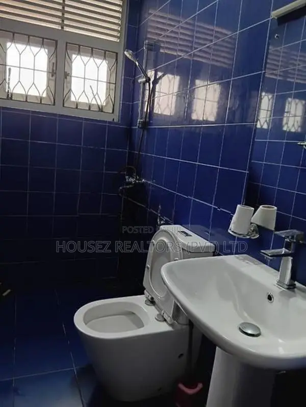 Spacious 5-Bedroom House for Rent in Nugegoda – Wimalawatta Road