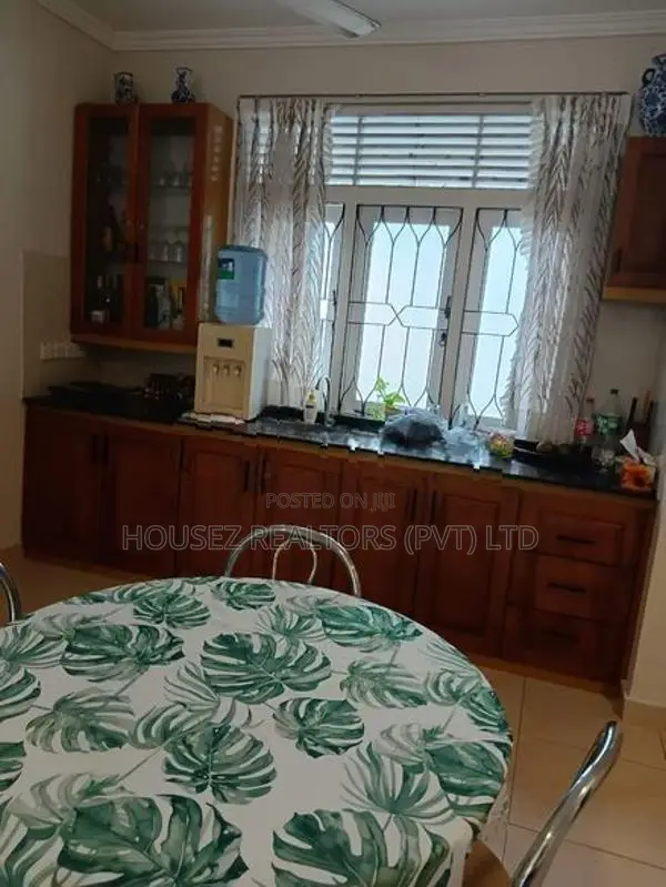 Spacious 5-Bedroom House for Rent in Nugegoda – Wimalawatta Road