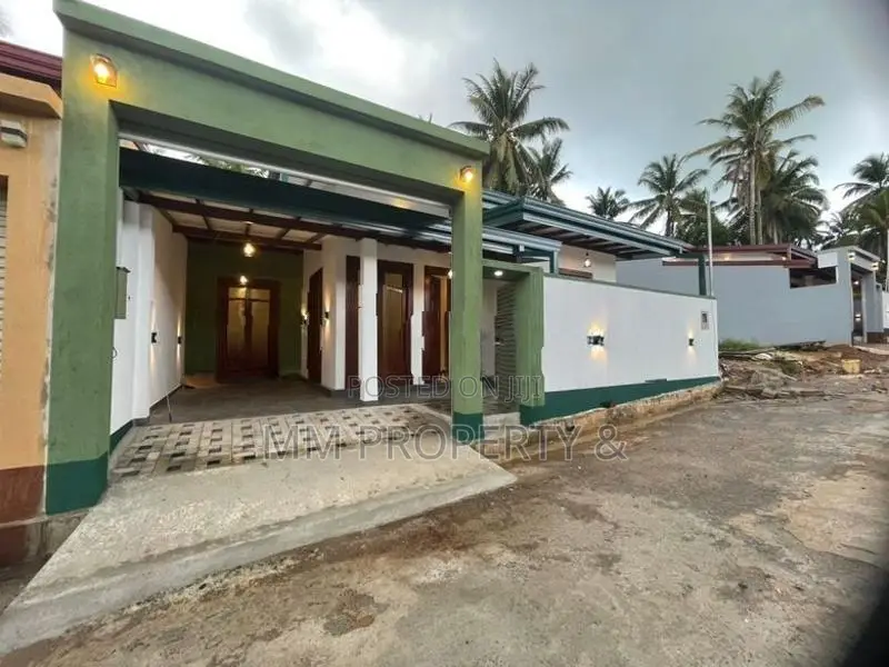 Brand New Modern Valuable House Sale in Beam Reality, Kiriwaththuduwa