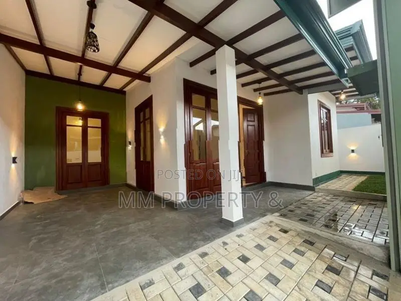 Brand New Modern Valuable House Sale in Beam Reality, Kiriwaththuduwa