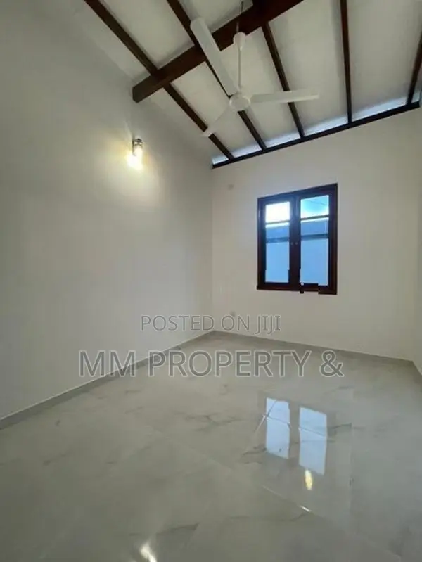 Brand New Modern Valuable House Sale in Beam Reality, Kiriwaththuduwa