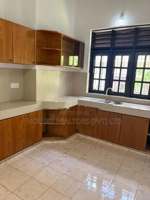 Two-Story Two-Unit House for Sale in Siddamulla