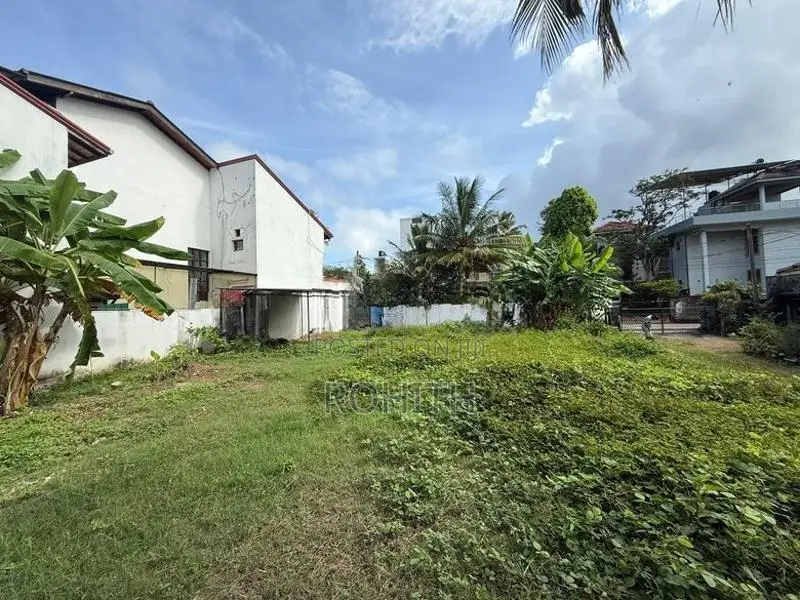 34.28 Perch Edirisinghe Road, Nugegoda