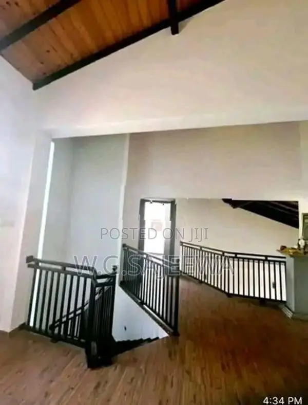 4 Rooms 2 Storey house rent in Ja Ela - Residential or office