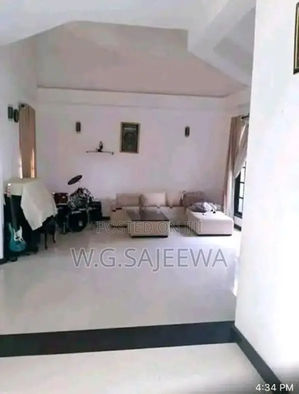 4 Rooms 2 Storey house rent in Ja Ela - Residential or office