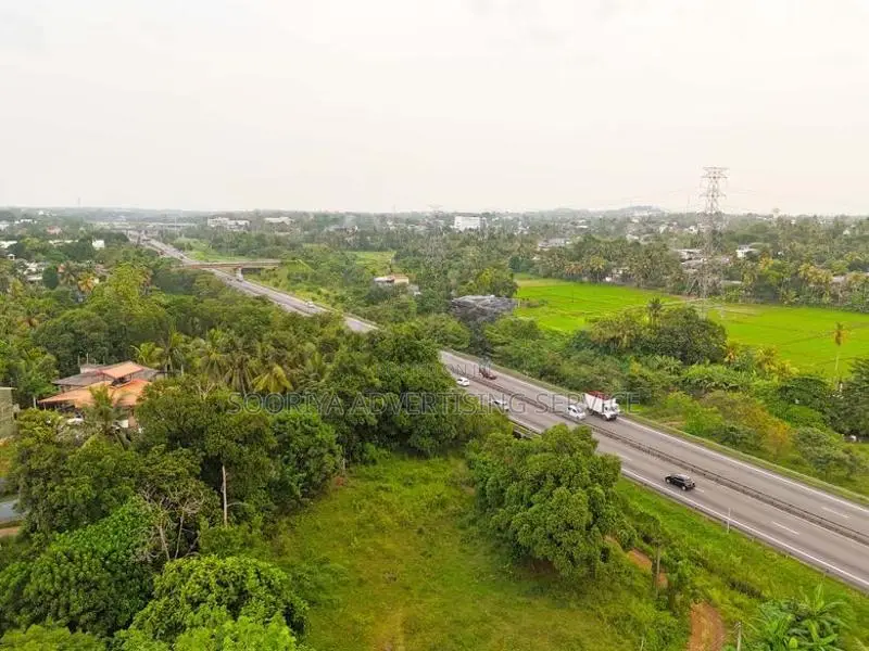 House for Sale in Hiripitiya