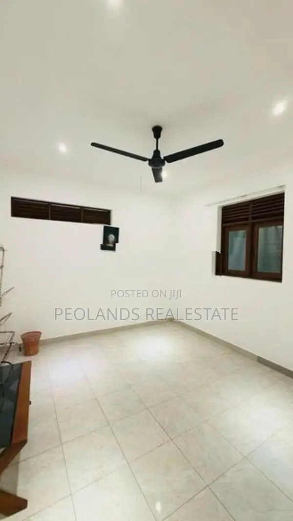 (RH504) Two Storey Luxury House for Sale in Moratuwa