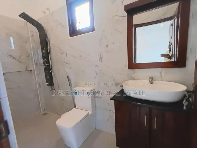 Super Luxury New House Kesbewa
