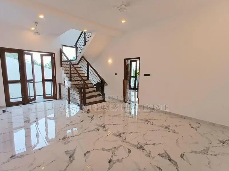 Super Luxury New House Kesbewa