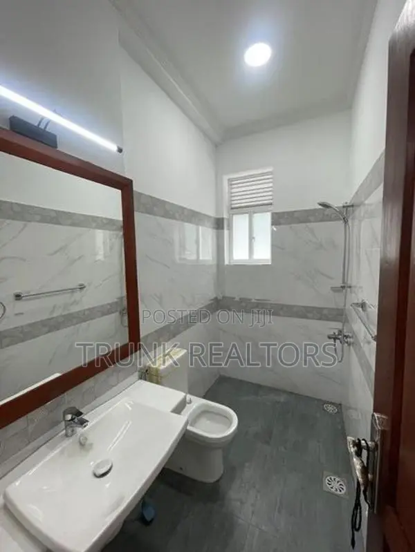 Battaramulla 04BR House For Sale (NK107792)