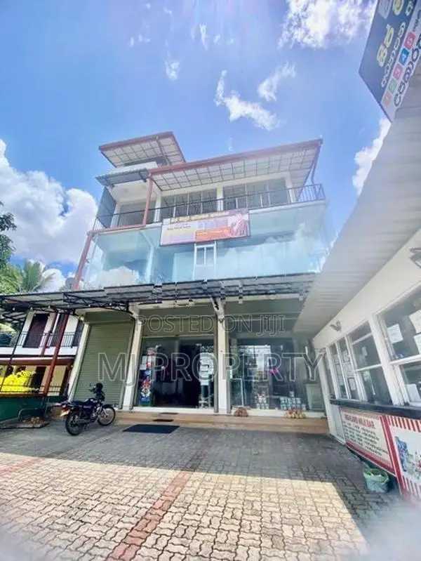 ( TC-1193) Valuable Commercial Shop Space Rent in Padukka